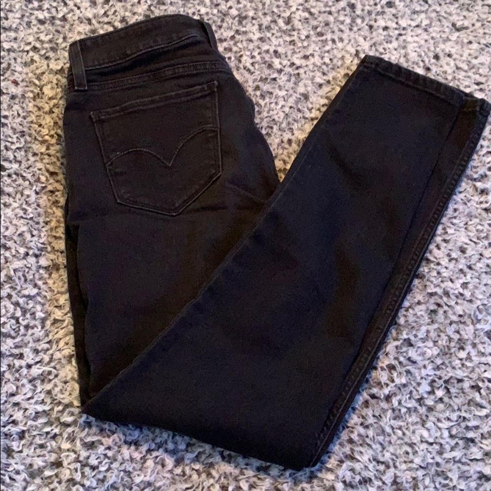 Levi jeans